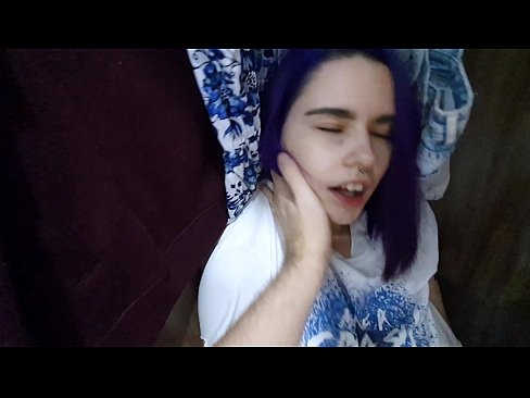 ❤️ Ketemu adhine ing lemari lan mbantu dheweke cum ☑ Saru ayu ing jv.onlydesiporn.ru